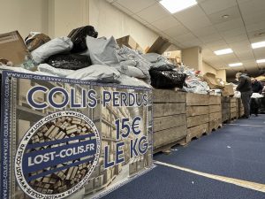 découvrez que faire en cas de colis perdu : démarches, conseils et solutions pour retrouver ou obtenir le remboursement de votre colis non reçu.