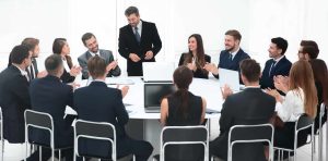 découvrez ce qu'est un accord d'entreprise, ses avantages pour les employeurs et les salariés, et les étapes clés de sa négociation et de sa mise en place.