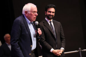 découvrez zohran mamdani, maire de new york city, engagé pour un leadership innovant et inclusif au service des citoyens.
