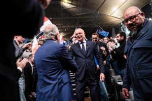 découvrez l'analyse d'édouard philippe sur le rôle de l'europe face aux défis mondiaux actuels, entre politique, économie et enjeux sociétaux.